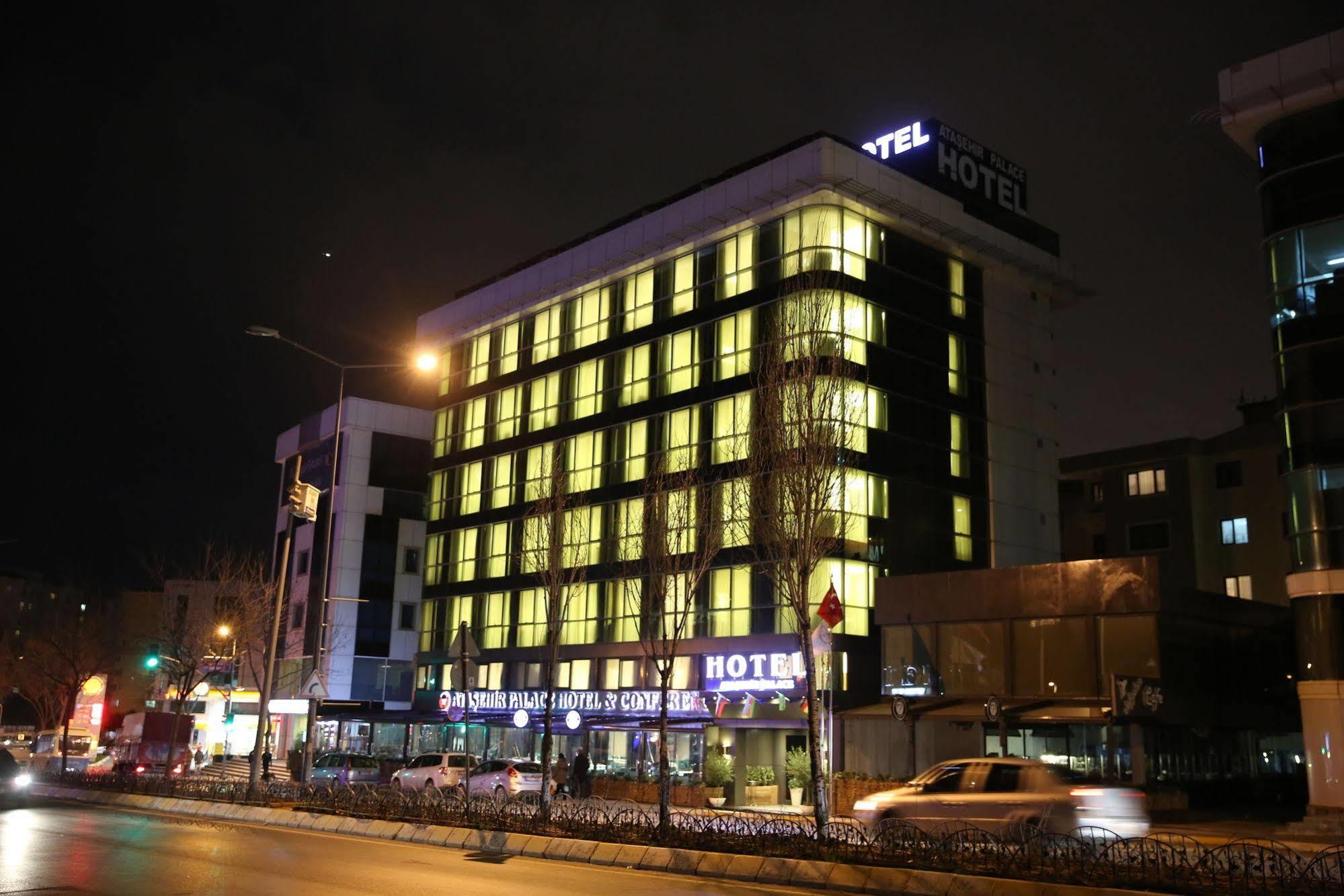 Atasehir Palace & Conference Hotel 4*